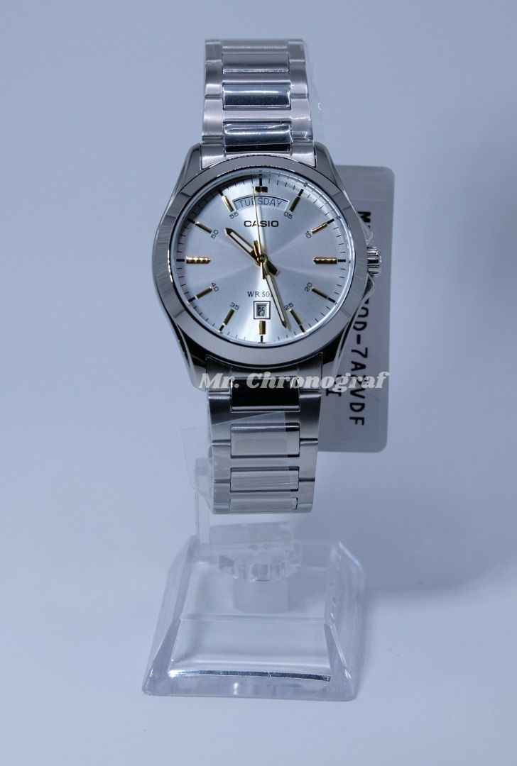 CASIO MTP-1370D-7A2VDF (Category: Luxury Watches) located in Manila. Submitted by rafael_lesaguis (Listing ID 1356265850, Image 1). Description: CASIO MTP-1370D-7A2VDF ORIGINAL MONEY BACK GUARANTEE IF PROVEN FAKE 1-YEAR WARRANTY BRANDNEW 10/10 Condition Mall SRP price: ₱3,700 My price: ₱3,000 OPEN FOR RESELLERS! Features: 🔹 Case Size 45 × 39.8 × 8.8mm 🔹 Case / bezel: Ion plated 🔹 Triple-fold Clasp 🔹 Stainless Steel Band 🔹 Regular Timekeeping