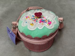（分類：）位於 。 由 cholehang 提交（商品編號 1356290127，圖片 1）。簡介： 。
