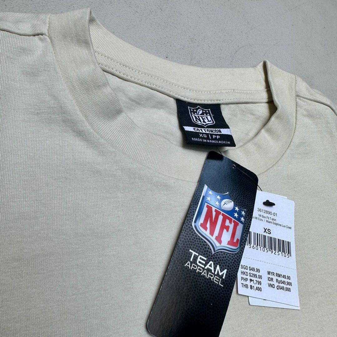 COTTON ON NFL SHIRT (Category: Tshirts & Polo Shirts ) located in Mandaluyong City. Submitted by madddstufff (Listing ID 1356314967, Image 3). Description: Cotton On NFL Shirt Miami Dolphins Size XS 21 inches width, 27 inches length Oversized fits small to medium Brandnew w/ tag P1,100 only! SRP is 1,799 DM for more details!.