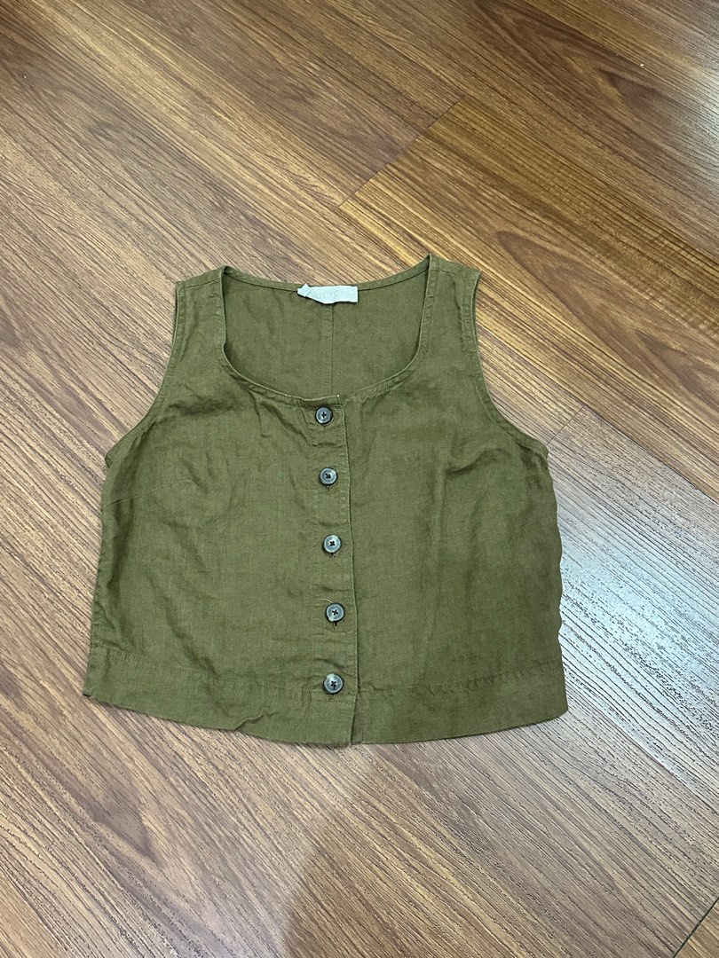 BUTTON DOWN SLEEVELESS LINEN TOP
