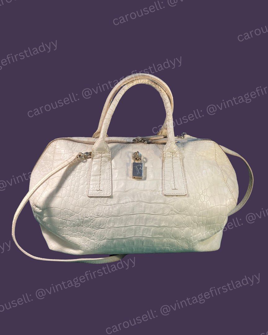 Furla Two-way Croc Leather Bag (White) (Category: Luxury Bags & Wallets) located in Taguig. Submitted by thevintagecoffer (Listing ID 1356363248, Image 1). Description: .