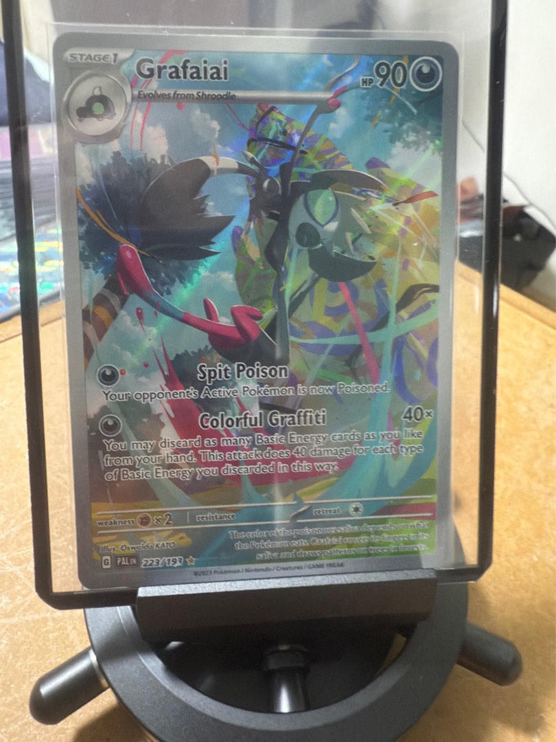 Pokemon Grafaiai 223/193 – Paldea Evolved – Carta Artistica Alternativa Rara – Illustrazione Speciale