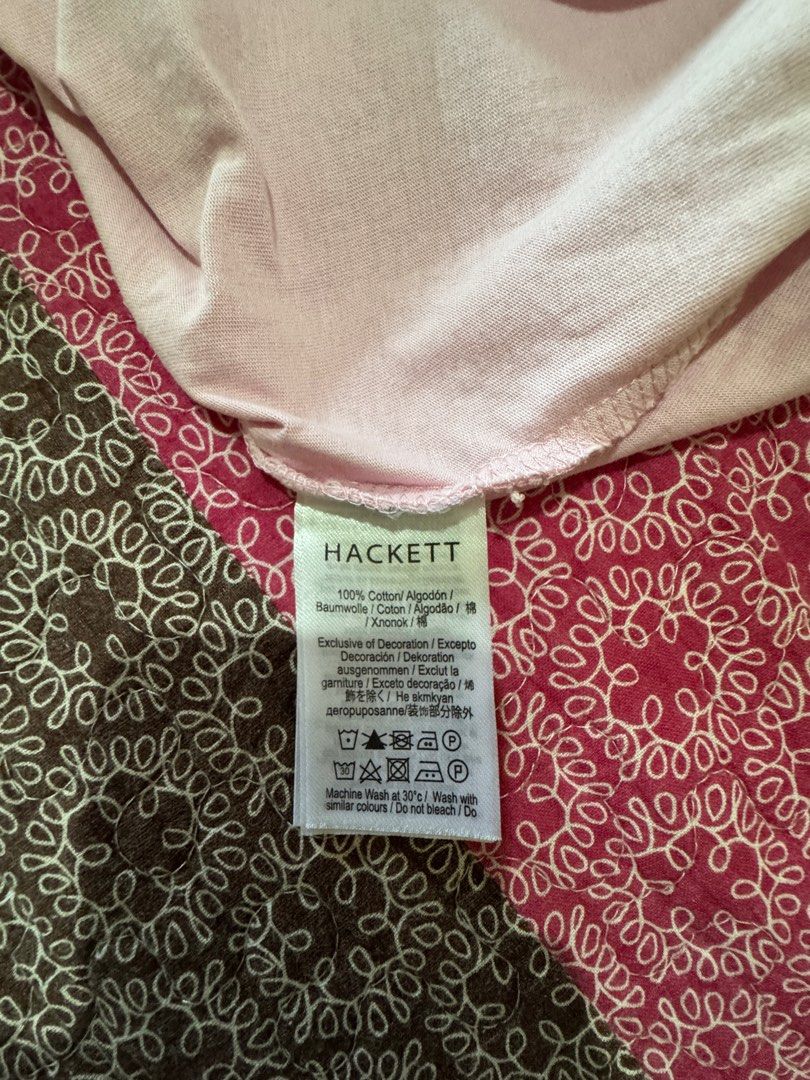 Hackett tee (Category: Tshirts & Polo Shirts) located in Kuala Nerang. Submitted by a_hvdi (Listing ID 1356312910, Image 3). Description: Light pink,classic fit.Like new..