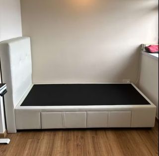 (Category: ) located in . Submitted by furnishstudio (Listing ID 1356368039, Image 1). Description: .