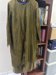 (Category: ) located in . Submitted by shesellpreloved (Listing ID 1356368627, Image 1). Description: .