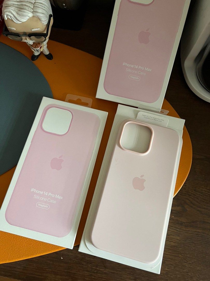 iPhone 14 Pro Max Magsafe Silicone Case (Category: Cases & Sleeves) located in Manila. Submitted by ceeyashop (Listing ID 1356245148, Image 3). Description: Pm me, Available on hand Lalamove,Grab,J&T COD will do!.