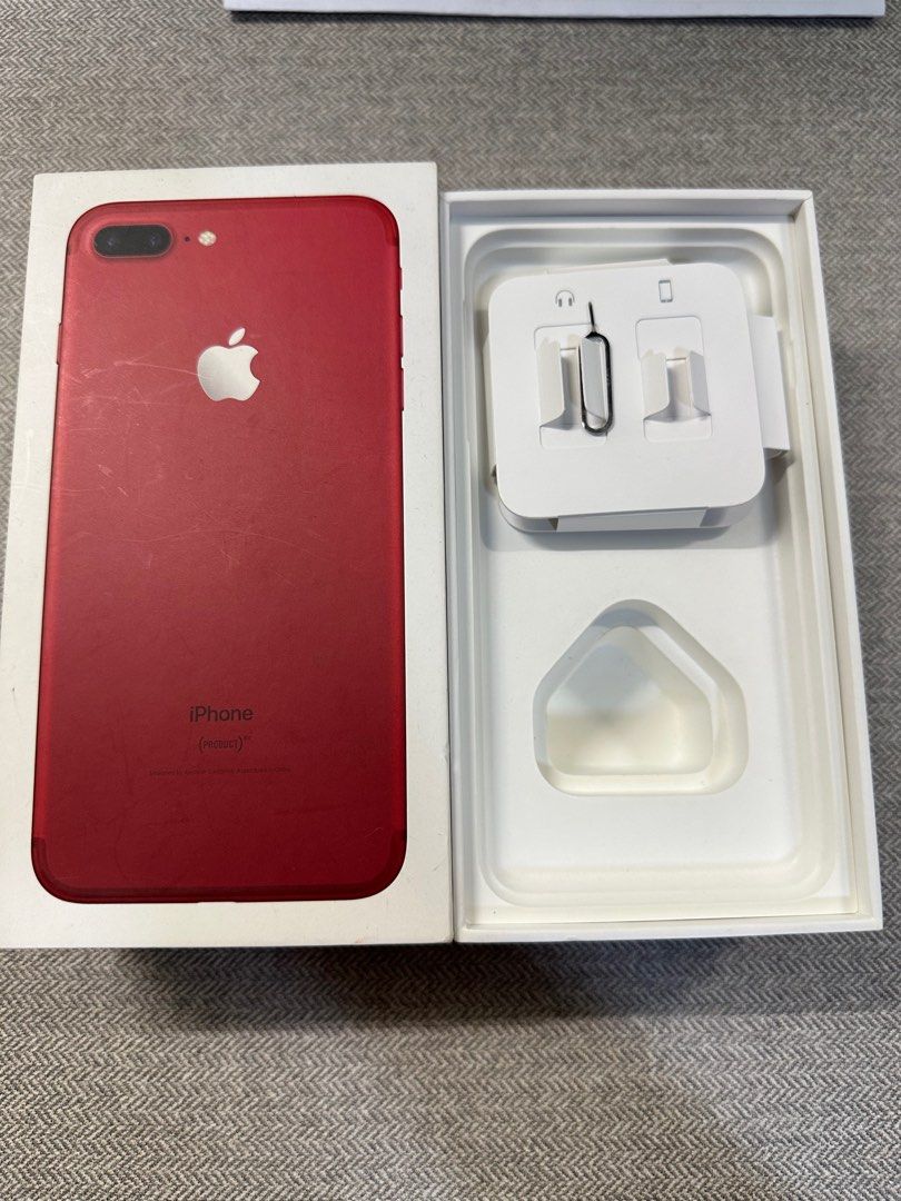 iPhone empty boxes (Category: Other Mobile & Gadget Accessories) located in Singapore. Submitted by 777_200 (Listing ID 1356364372, Image 3). Description: empty iPhone 6s plus & iPhone 8 plus box What you see is what u get $2 for each box .