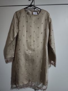 (Category: ) located in . Submitted by arc.boutique (Listing ID 1356333995, Image 1). Description: .