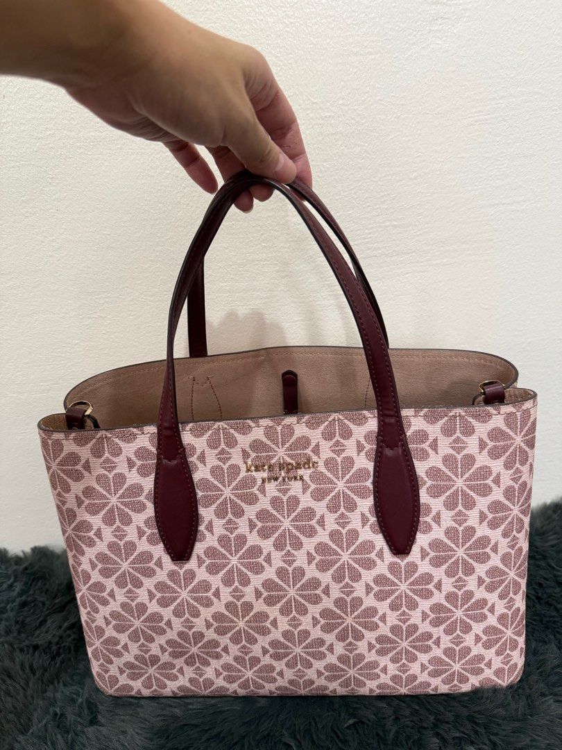 Kate Spade Medium Pink Satchel (Category: Luxury Bags & Wallets) located in Makati City. Submitted by tinalopez (Listing ID 1356253854, Image 1). Description: Personal Bag Bought from Rustans Online in 2021 No flaws. Very Fresh. Rarely used Strap never used Price: 15,000.