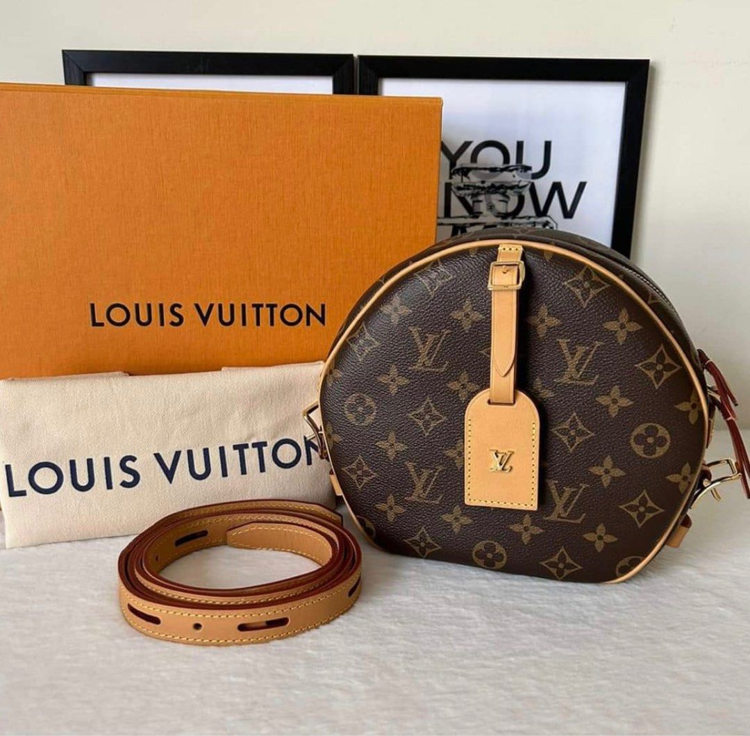 Lv Boite monogram (Category: Luxury Bags & Wallets) located in Quezon City. Submitted by rarebagsfrmjapan (Listing ID 1356285165, Image 1). Description: PERFECT GIFT OR GIVEAWAYS REWARD UR SELF OR LOVE ONES AT LEAST ONCE A YEAR !!! 𝐃𝐈𝐒𝐂𝐋𝐀𝐈𝐌𝐄𝐑: we are 𝐧𝐨𝐭 𝐚𝐬𝐬𝐨𝐜𝐢𝐚𝐭𝐞𝐝 𝐰𝐢𝐭𝐡 𝐭𝐡𝐞 𝐛𝐫𝐚𝐧𝐝𝐬 𝐭𝐡𝐚𝐭 𝐚𝐫𝐞 𝐥𝐢𝐧𝐤𝐞𝐝 𝐚𝐧𝐝 𝐬𝐭𝐚𝐭𝐞𝐝 𝐢𝐧 𝐭𝐡𝐢𝐬 𝐩𝐨𝐬𝐭. 𝐀𝐥𝐥 𝐫𝐢𝐠𝐡𝐭𝐬 𝐚𝐫𝐞 𝐫𝐞𝐬𝐞𝐫𝐯𝐞𝐝 𝐭𝐨 𝐢𝐭𝐬 𝐨�