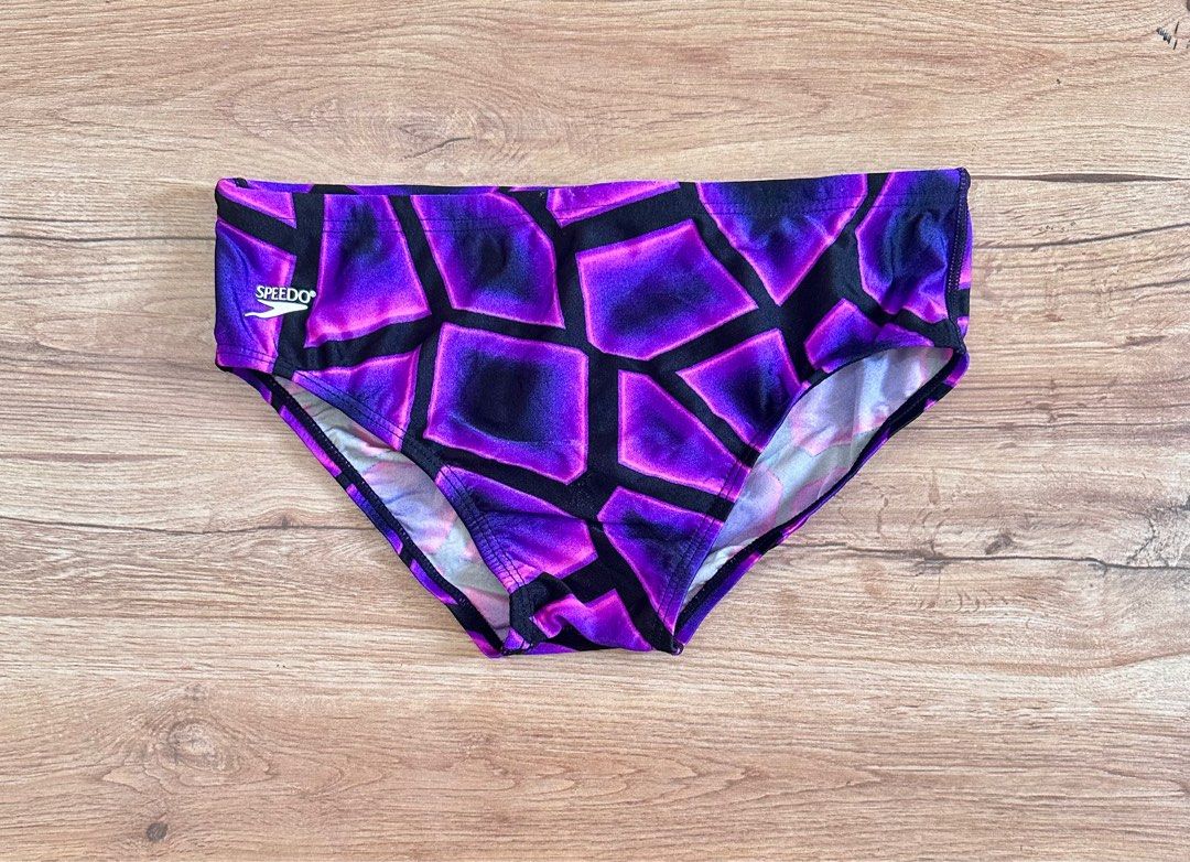 (M) Speedo Trunks (Category: Swim Trunks & Board Shorts) located in Marilao. Submitted by mermaidswimwear (Listing ID 1356281886, Image 1). Description: Medium With drawstrings Plus sf.