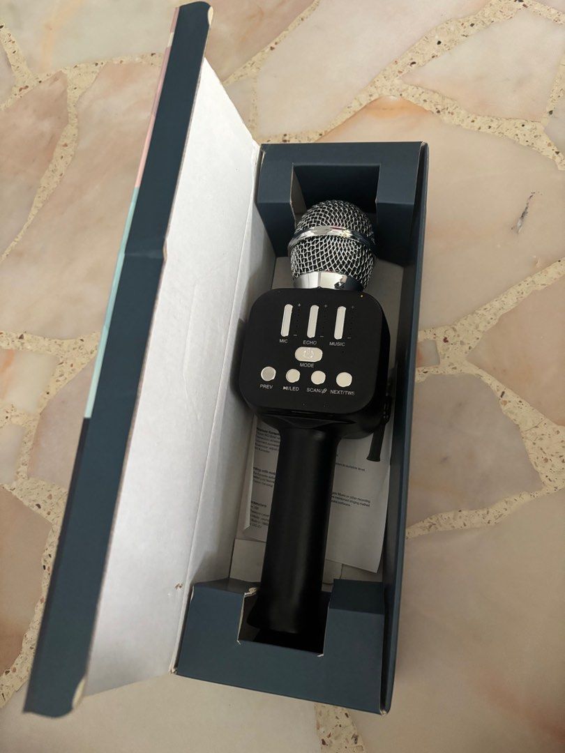 microphone63150002462083111