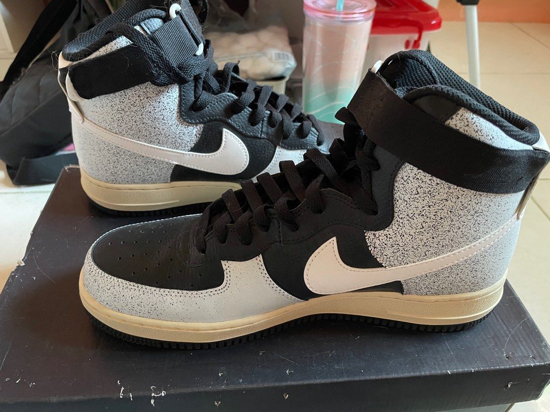 Nike Airforce 1 High 0’7 LX (Category: Sneakers) located in Taguig. Submitted by markydowky29 (Listing ID 1356333620, Image 1). Description: For Sale: Nike Airforce 1 High 0’7 LX - 3,500 Size: 10 US - Used only once - Guaranteed original Location: BCDA, Taguig City .