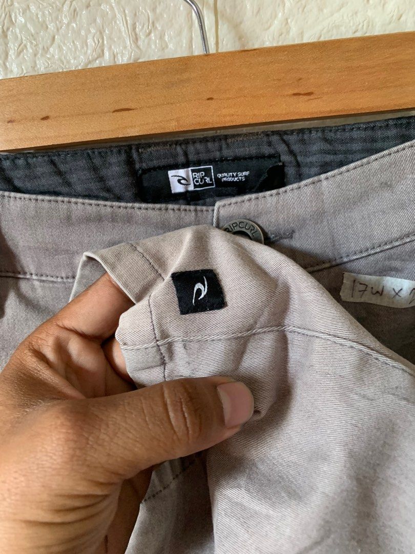 Rip Curl chinos | Size 33 17x20" (Category: Shorts) located in General Trias. Submitted by zrchustle.604 (Listing ID 1356328011, Image 2). Description: .