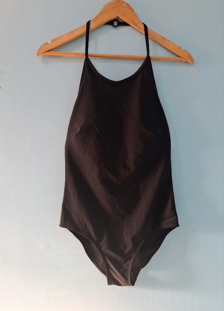 (M) Sexy Back Onepiece Swimsuit (Category: Bikinis & Swimsuits) located in La Trinidad. Submitted by styled.traded (Listing ID 1356388473, Image 1). Description: Used once only Very good condition With pads Medium to Semi-L.