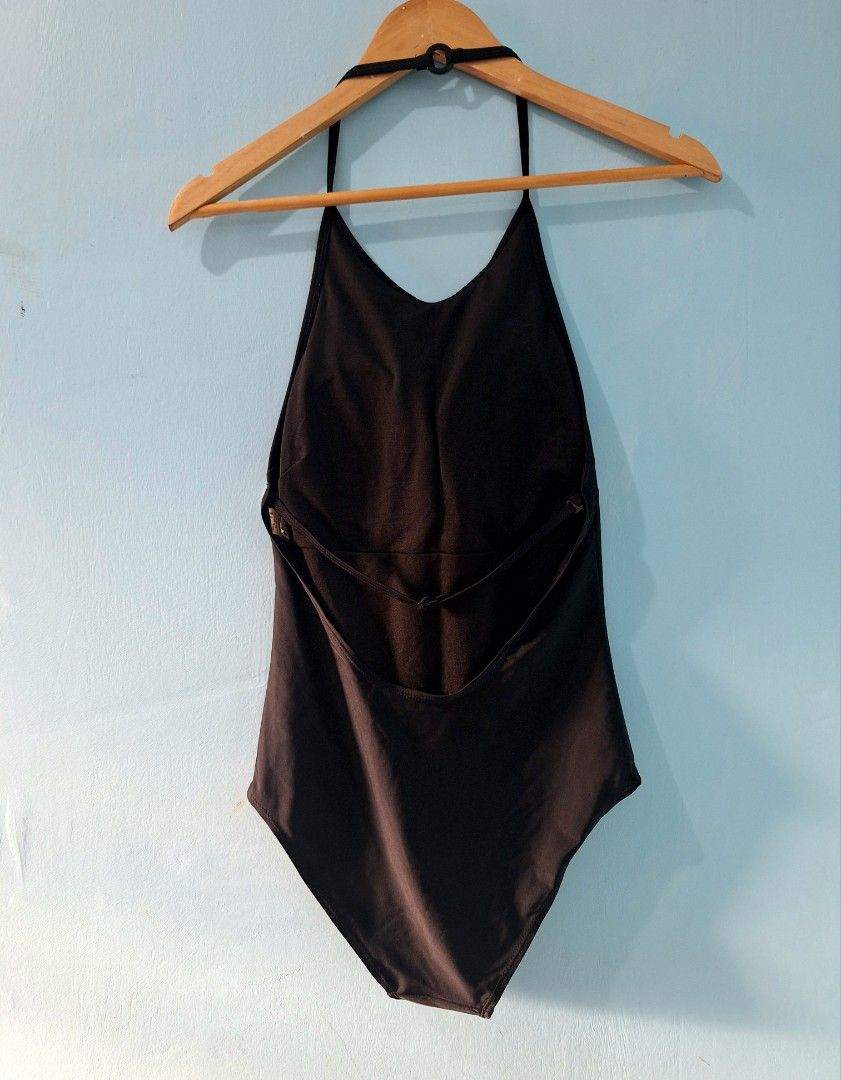 (M) Sexy Back Onepiece Swimsuit (Category: Bikinis & Swimsuits) located in La Trinidad. Submitted by styled.traded (Listing ID 1356388473, Image 2). Description: Used once only Very good condition With pads Medium to Semi-L.