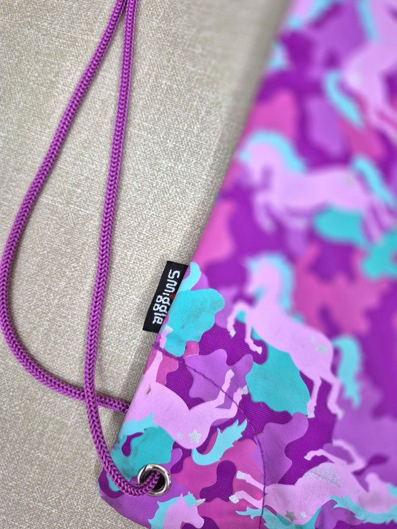 Smiggle Unicorn Drawstring Bag (Category: Babies & Kids Fashion) located in Quezon City. Submitted by akcstuff (Listing ID 1356257063, Image 2). Description: signs of usage (barely noticeable).