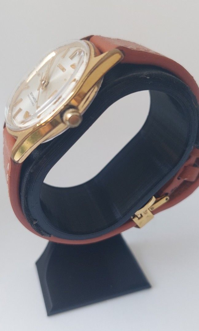 Vintage Seikomatic R 8305 8000 (Category: Men's Watches) located in Pasig City. Submitted by charlespatricklee (Listing ID 1356335038, Image 3). Description: Model Ref No. 8305 - 8000 Era: 1960's Case: 35mm Lug to Lug: 39.5mm Lug Width: 18mm Case condition: Fair to good 7.5 to 8/10 Dial: Good 8/10 Movement: Serviced 8305 with 18,000 BPH This is the Seiko Seikomatic R, released in the 1960s. It was released as part of a drive by Seiko to expand it