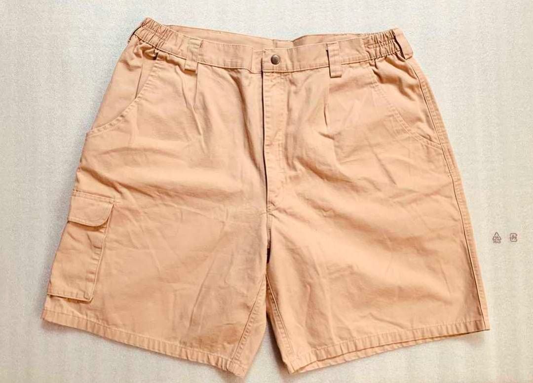 Walking Cargo Shorts (Category: Shorts) located in Pasig City. Submitted by askabel (Listing ID 1356282807, Image 2). Description: 2 pcs. brand new never fitted.. Haggar and Southpole Brand soft and lightweight material. identical measurements size 36, 21 inches in length velcro side and rear pockets take both, package price = 500 .