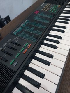 Yamaha PSS-270 PortaSound Vintage Piano Keyboard
