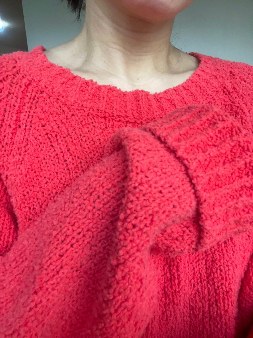 Zara Knit Sweater (Category: Coats, Jackets and Outerwear) located in San Juan City. Submitted by tabithajam (Listing ID 1356337650, Image 3). Description: Haven’t worn it in years so I’m letting it go. No damage at all. Slightly faded from use Can fit XS-M.