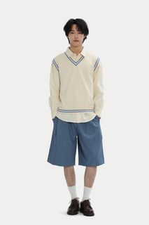 (Category: ) located in . Submitted by closetclosetclosets (Listing ID 1356599468, Image 1). Description: .