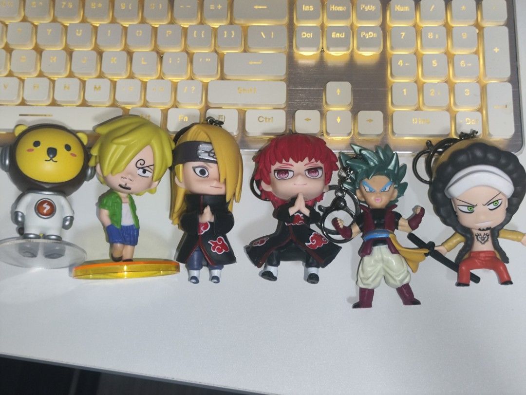 Assorted Anime Action Figures BUNDLE (Category: Figurines & Statues) located in Muntinlupa City. Submitted by dondi12 (Listing ID 1356525607, Image 2). Description: Assorted Anime Action Figures BUNDLE Items are preloved and for decluttering ✨ Price : 650 Take All - Anime Toy Figures from Naruto, One Piece, Dragon Ball Z, plus 1 random figure (1st) - some has keychain hooks - some heads are detachable - 1 with stand Location: Bayanan Muntinlupa.
