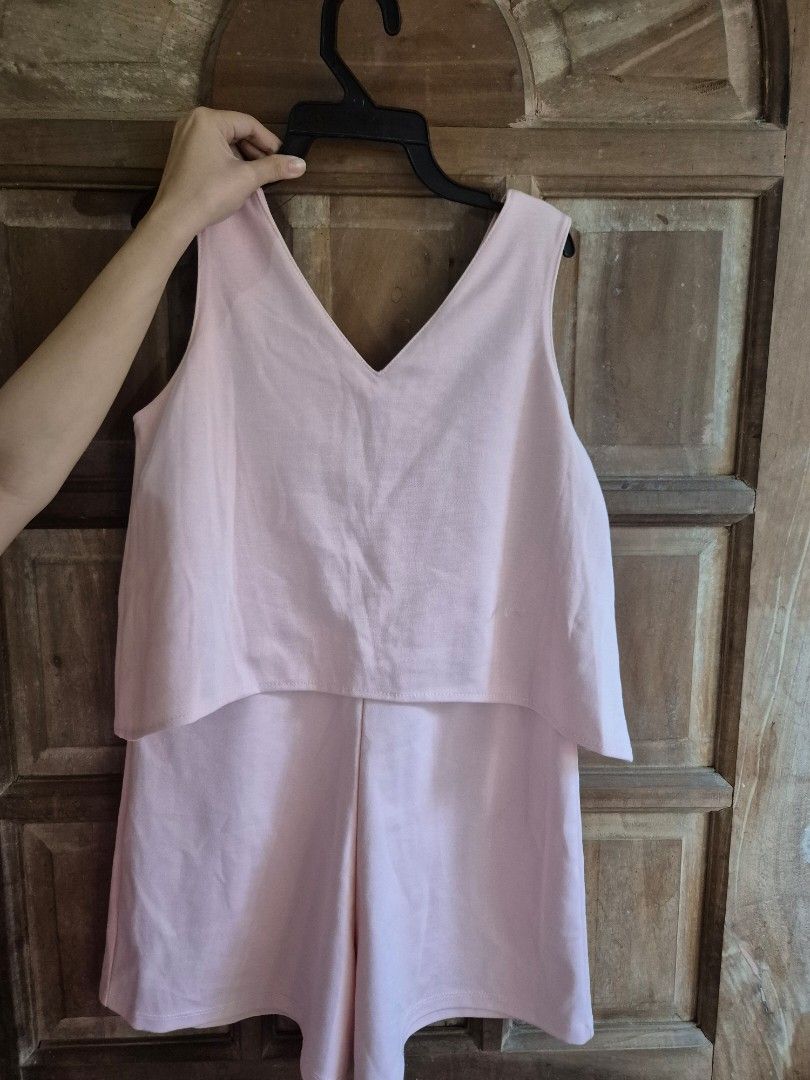 BLUSH ROMPER (Category: Rompers) located in Iloilo. Submitted by hellowanderer (Listing ID 1356447785, Image 1). Description: .