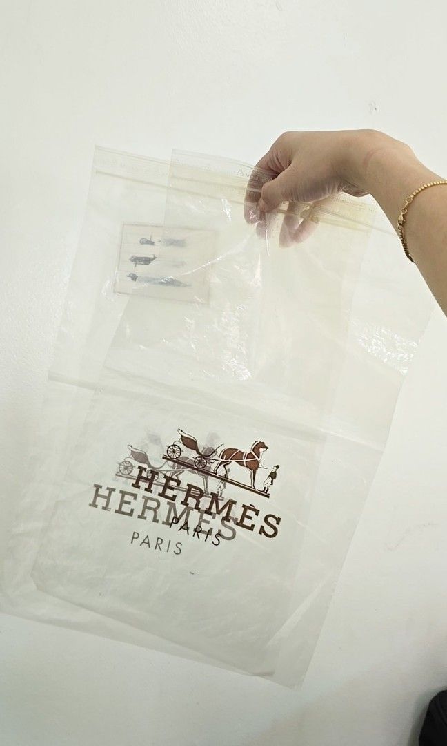 Bundle Authentic Hermes plastic ziplock wrap bag (Category: Luxury Bags & Wallets) located in San Juan City. Submitted by akioza (Listing ID 1356460595, Image 2). Description: these are from direct Hermes purchases I bought lots lots of shirts before for my previous boss and it came in these now i dont know what to do with them & just noticed in my old room at family home authentic only & always! // if I'm not in Manila na when you msg: ( I'll ne