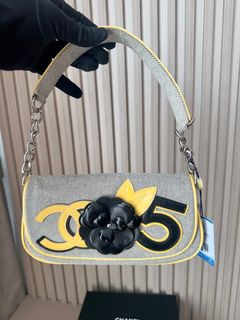 (Category: ) located in . Submitted by zhuluxeitems (Listing ID 1356542506, Image 1). Description: .
