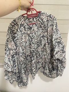 (Category: ) located in . Submitted by wardrobeclearance12 (Listing ID 1356491701, Image 1). Description: .