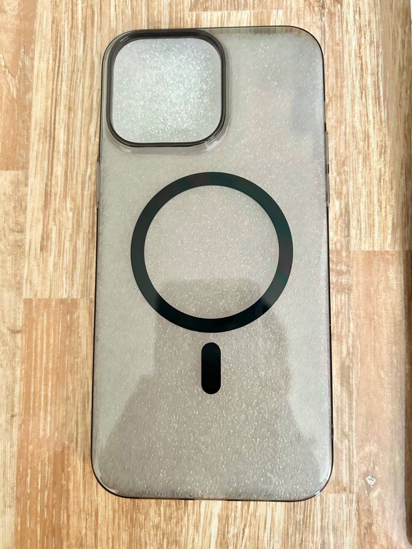 Iphone 14 Pro Max Magnetic Clear Phone Case and Camera Lense Protector (Category: iPhone 14 Series) located in Cavite. Submitted by oceanachors (Listing ID 1356504191, Image 3). Description: Clear Black case for iphone 14 Pro Max.