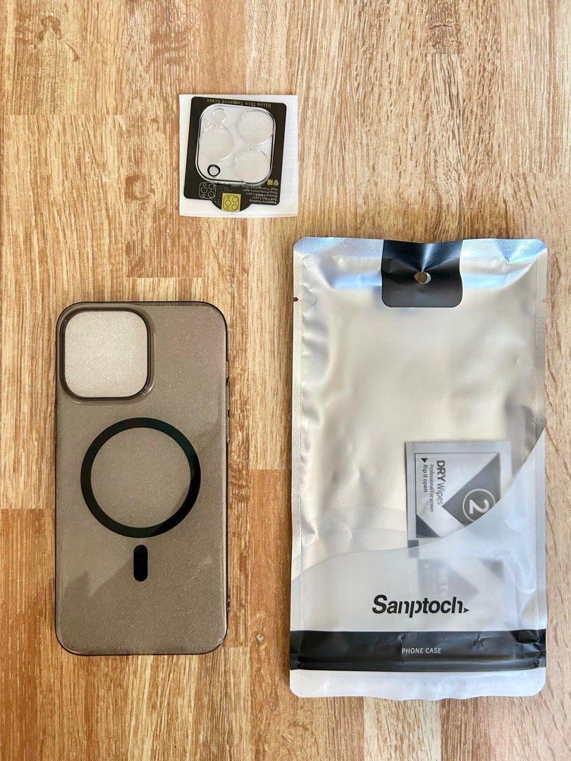 Iphone 14 Pro Max Magnetic Clear Phone Case and Camera Lense Protector (Category: iPhone 14 Series) located in Cavite. Submitted by oceanachors (Listing ID 1356504191, Image 2). Description: Clear Black case for iphone 14 Pro Max.
