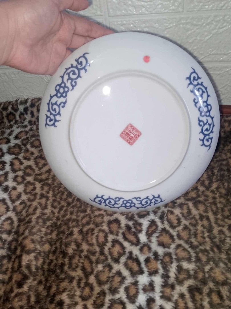 Japanese decor plates (Category: Dinnerware & Cutlery) located in Caloocan City. Submitted by prelovebyoreo (Listing ID 1356621715, Image 3). Description: japanese decor plates 850 each location: north caloocan mop: cash/ gcash/ gotyme delivery: lalamove/ gogo express/J&T note: shipping fee care of the buyer.