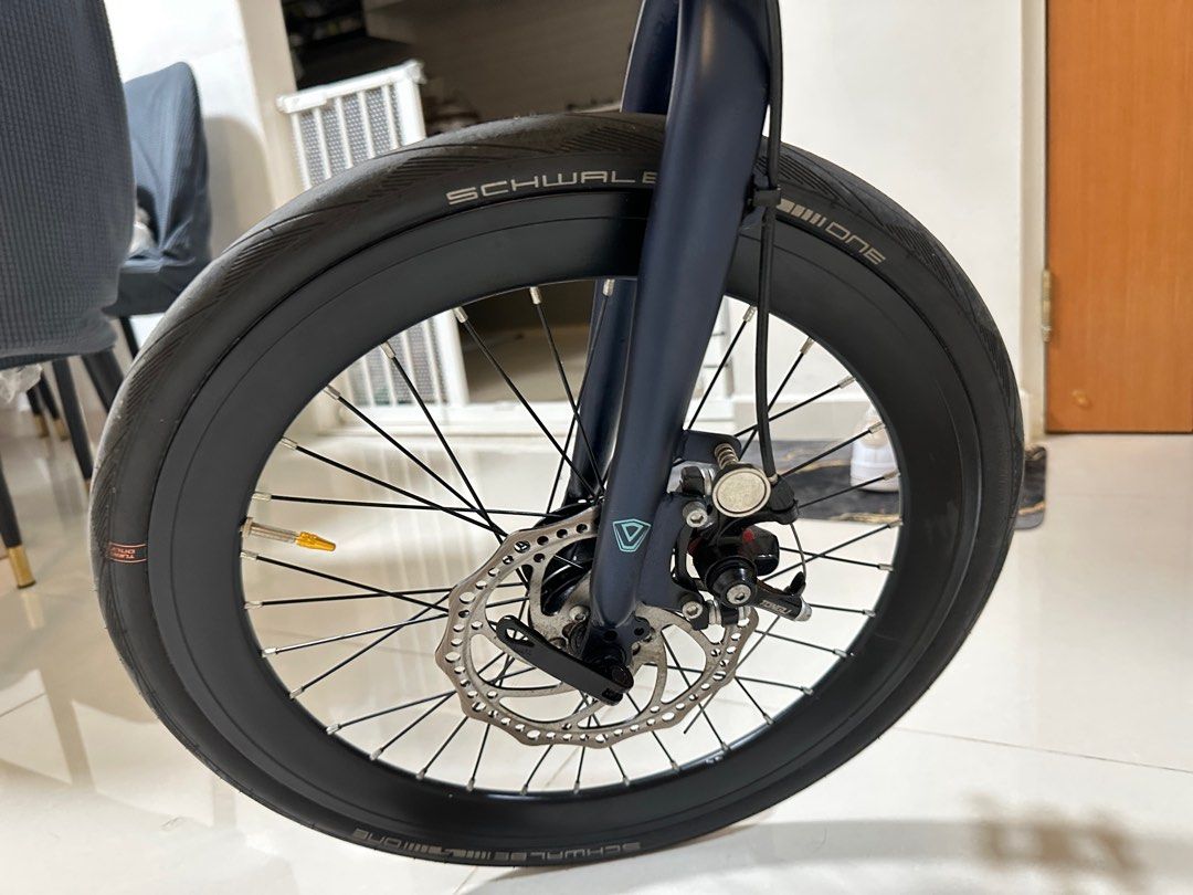 Java Zelo V2 Modded (Category: Bicycles) located in Singapore. Submitted by shaniceeshe (Listing ID 1356583375, Image 3). Description: Want to sell my rarely used bicycle as no time to ride. Mod List: Schwalbe one tyres 406 aero wheelset Litepro A61 Seat Pole 33.9mm Litepro Gold Hollow Tech Crankset Black T53 Chain Rings Litepro Gold Pedals (Can change back black if requested) Litepro Gold Handle (Can change back black if requested) New Rotor Shi