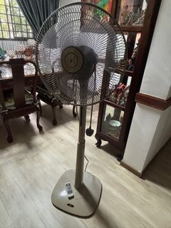 (Category: ) located in . Submitted by Didiz3 (Listing ID 1356456340, Image 1). Description: .