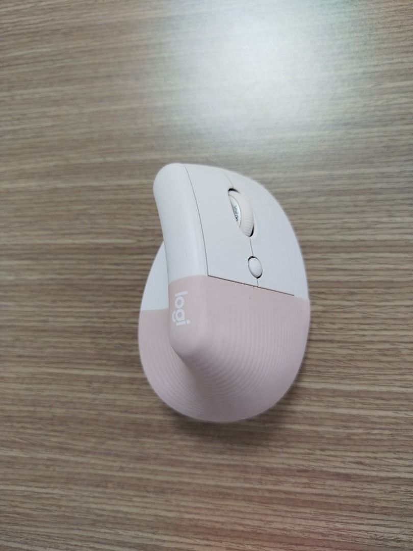 Logitech Lift Ergonomic Mouse (Bluetooth/2.4ghz) rose (Category: Mouse & Mousepads) located in Quezon City. Submitted by calibre027 (Listing ID 1356499667, Image 1). Description: Logitech Lift Ergonomic Mouse (Bluetooth/2.4ghz) rose ✔100% ORIGINAL, all working, unli check upon pickup ✔ Lift’s optimal 57° angle places you in what we like to call “natural handshake position”. This puts less pressure on your wrist throughout the day and places your 