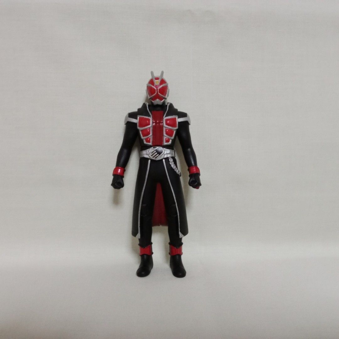 (Loose) Kamen or Masked Rider Wizard Action Figure Bandai (Category: Toy Figures) located in Singapore. Submitted by atlasarc (Listing ID 1356490336, Image 1). Description: Masked Rider Wizard Action Figure, by Bandai 2012. Loose figure from Bandai Candy toy, without packaging box, used previously for display purpose. Item condition is very good. Figure is about 11cm tall..