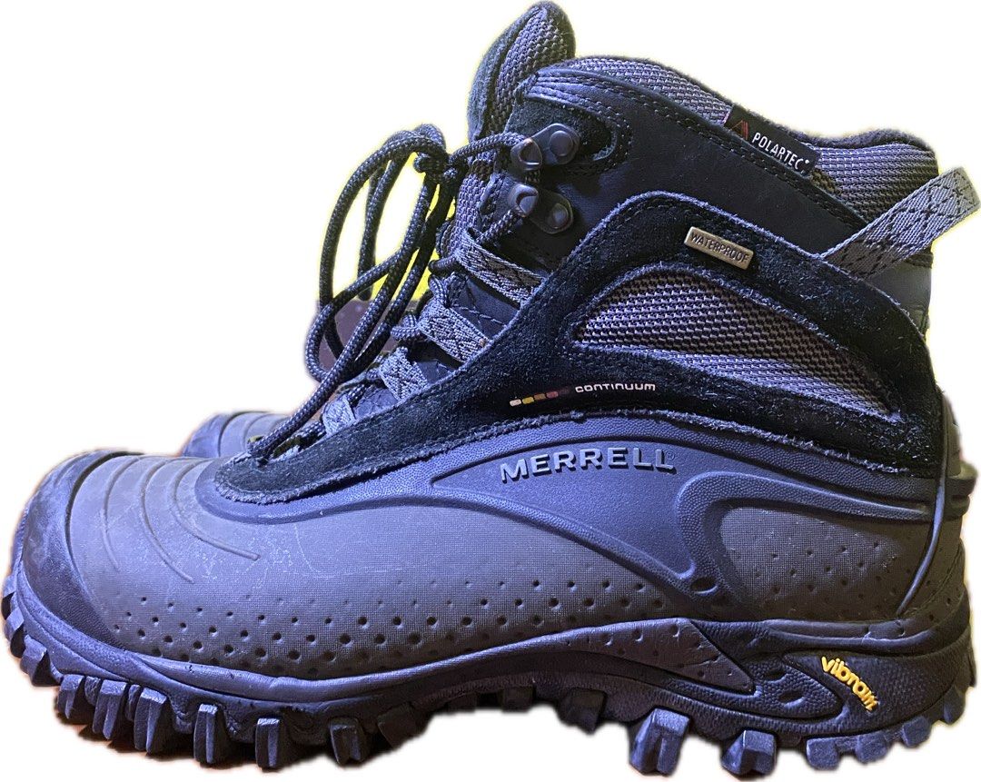 Merrell SnowMotion 8 Waterproof Black boots Polartec (Category: Boots) located in Las Pinas. Submitted by ppixshe (Listing ID 1356561618, Image 1). Description: SIZE US 10/ UK 9.5/ EUR 44 📍LAS PIÑAS CITY, METRO MANILA message to buy .