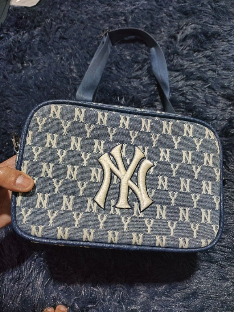 MLB monogram (Category: Shoulder Bags) located in Sepang. Submitted by QynzGypsy (Listing ID 1356456050, Image 3). Description: condition still good like new cod and post available any questions feel free to pm.