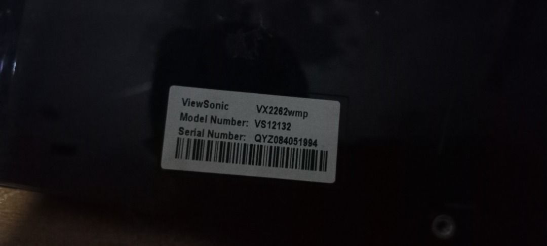 Monitor PC (Category: Monitor Screens) located in Kuala Terengganu. Submitted by taikowy (Listing ID 1356596778, Image 2). Description: Condition:8/10 Masih molek&boleh guna Harga MAMPU MILIK&TAK TERMASUK POSTAGE...