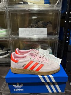 (Category: ) located in . Submitted by reignsnkrsole (Listing ID 1356587162, Image 1). Description: .
