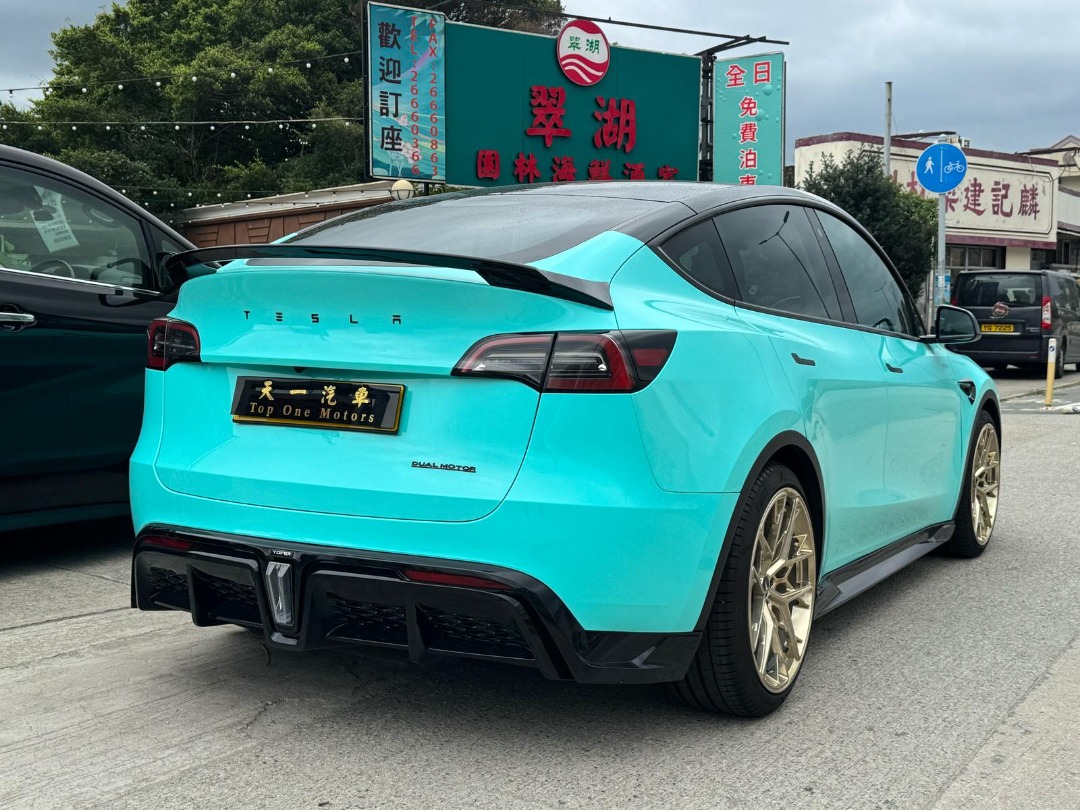 Tesla Model Y Performance AWD Auto62863174574466111