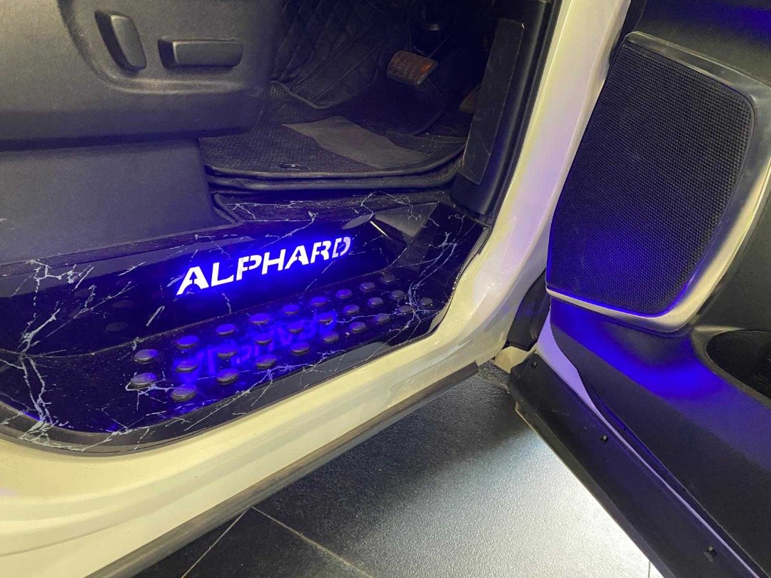 Toyota ALPHARD 3.5 SC Auto498321428736256009