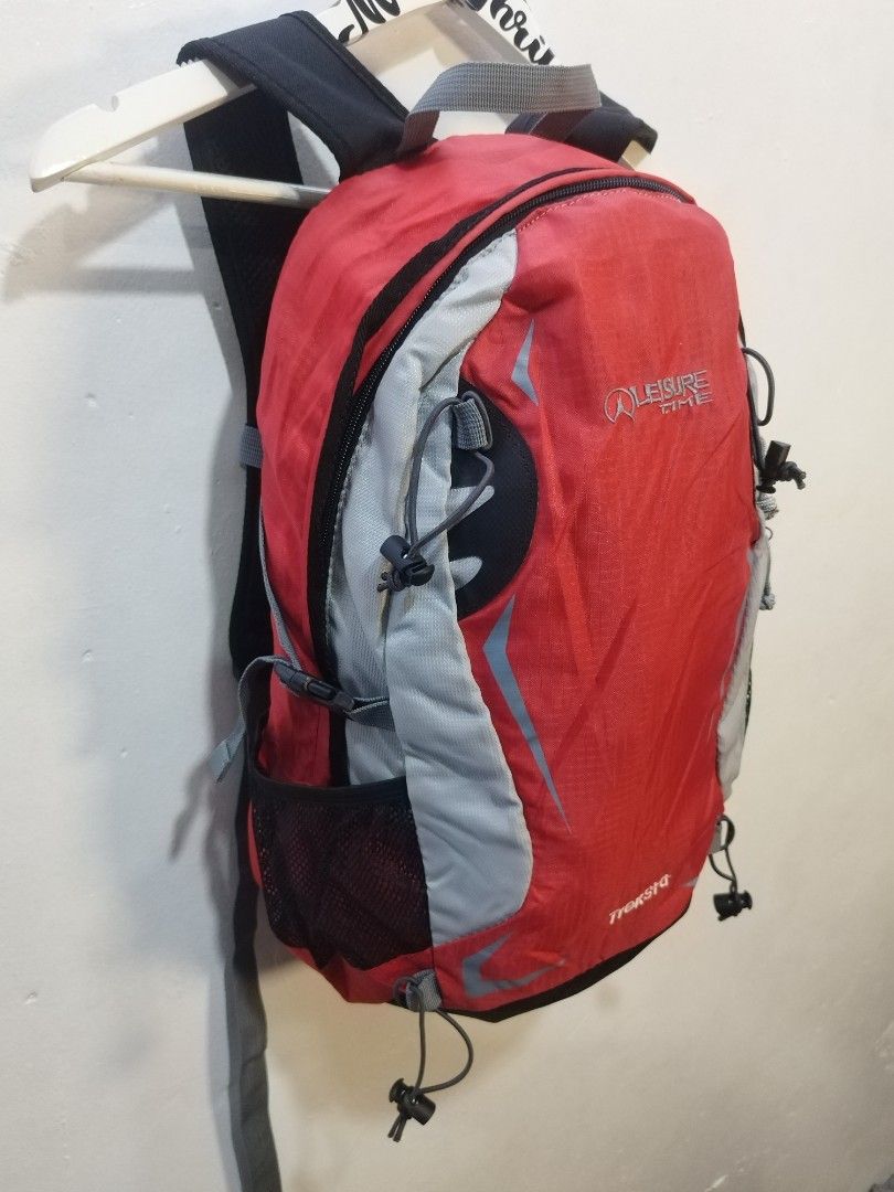 TREKSTA LEISURE TIME BACKPACK (Category: Backpacks) located in Sorsogon. Submitted by mang_thrift2 (Listing ID 1356532637, Image 2). Description: with rain cover as new.