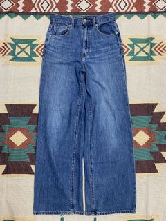 (Category: ) located in . Submitted by circlethrift (Listing ID 1356621505, Image 1). Description: .