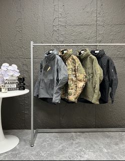 （分類：）位於 。 由 arcteryx693 提交（商品編號 1356719200，圖片 1）。簡介： 。