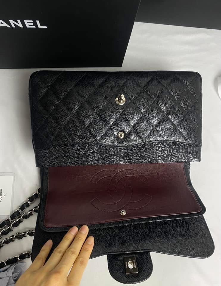Authentic Chanel Double Flap Jumbo (Category: Luxury Bags & Wallets) located in Quezon City. Submitted by jhaediah (Listing ID 1356702918, Image 3). Description: Rank A Series 19 Jumbo Korea loction free pabitbit Code 3 .