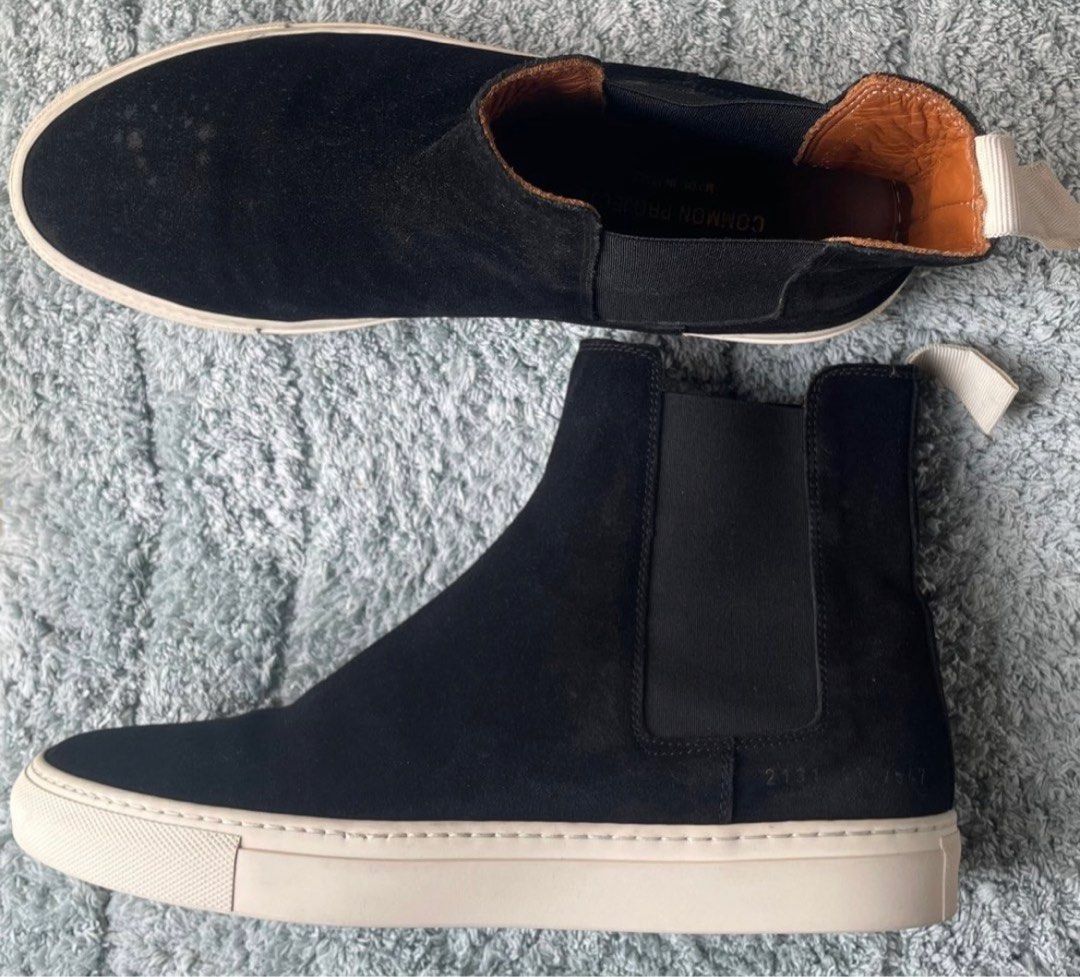 Authentic Common Project Chelsea Rec in Suede (Category: Sneakers) located in Iloilo. Submitted by darvoza (Listing ID 1354357764, Image 1). Description: Common Project Chelsea Rec in Suede Lightly used with 29 cm Outsole EU 41 In great condition Combining utilitarian design with Italian quality, Common Projects showcase the effortless style of the Achilles shoe, applied to the Chelsea rec boot. Pair only with no inclusion Slightly negotiable .