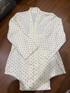 (Category: ) located in . Submitted by kinoverflowcloset (Listing ID 1356764579, Image 1). Description: .